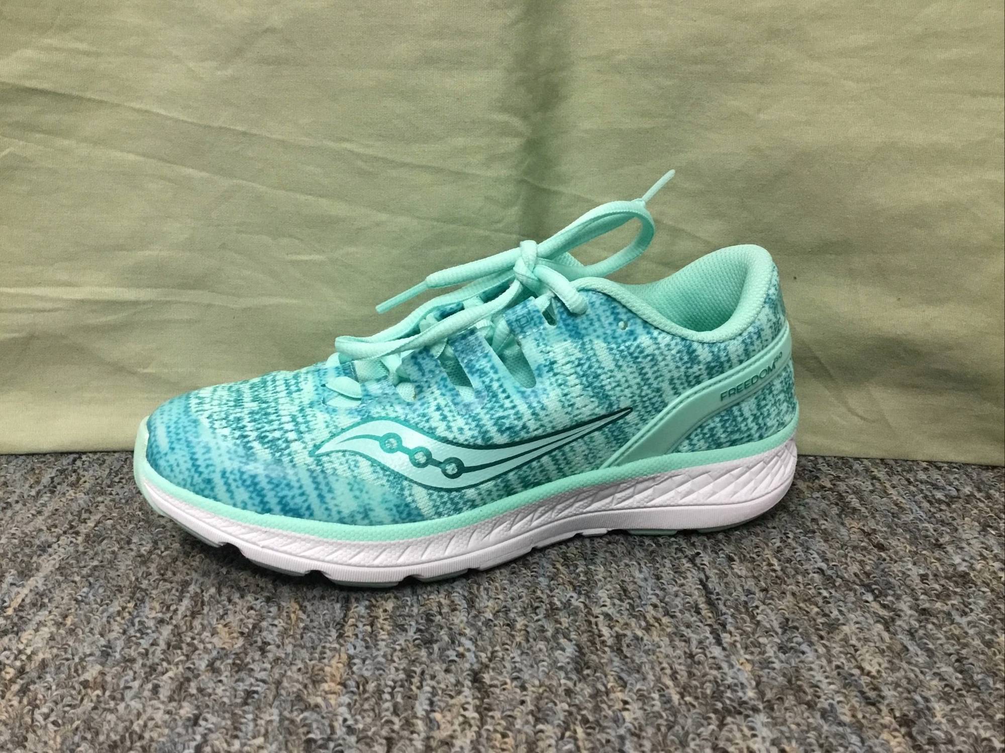 Saucony - Girl's Freedom Iso Sneaker