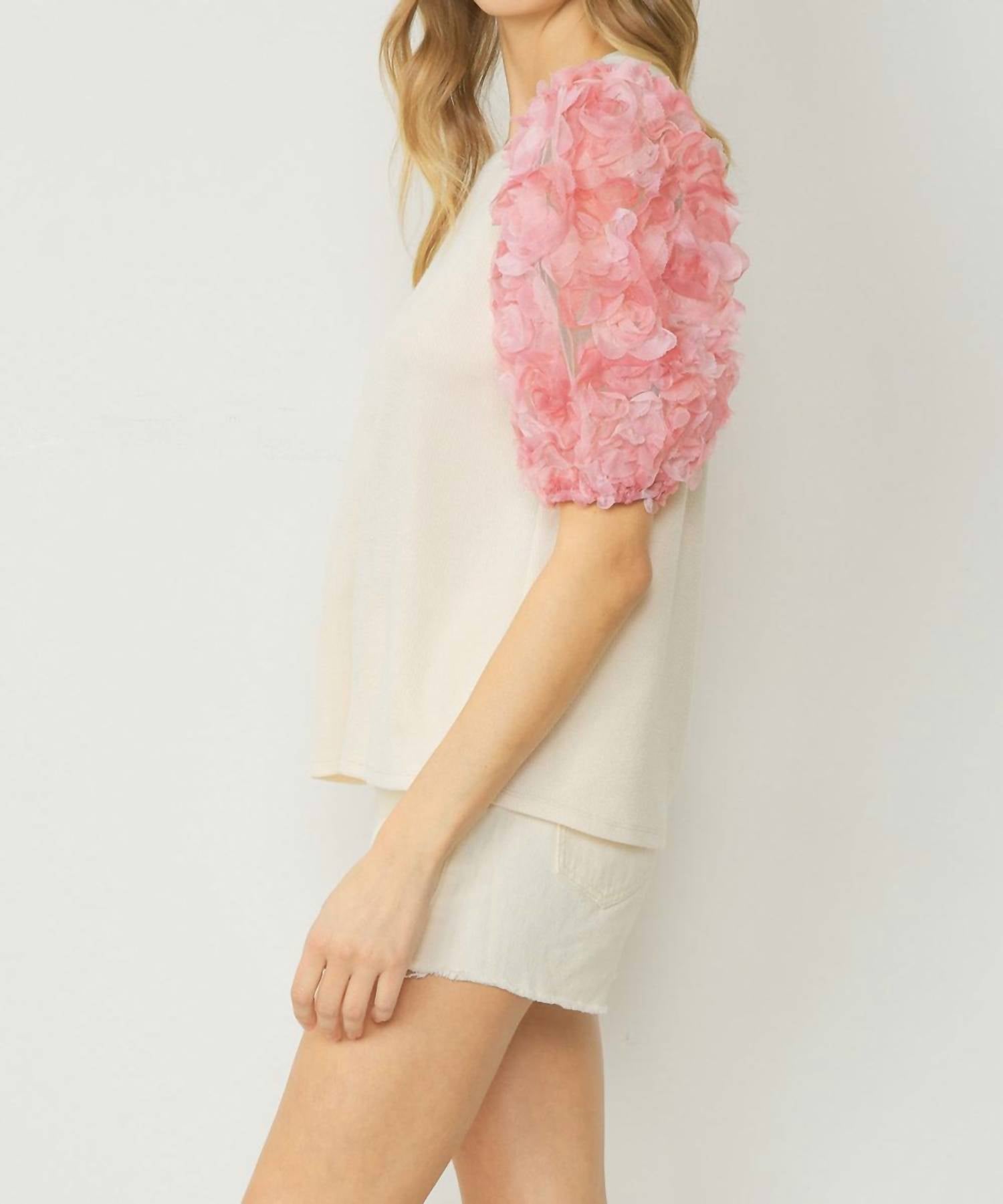 Entro - Ribbed 3d Floral Sleeved Top
