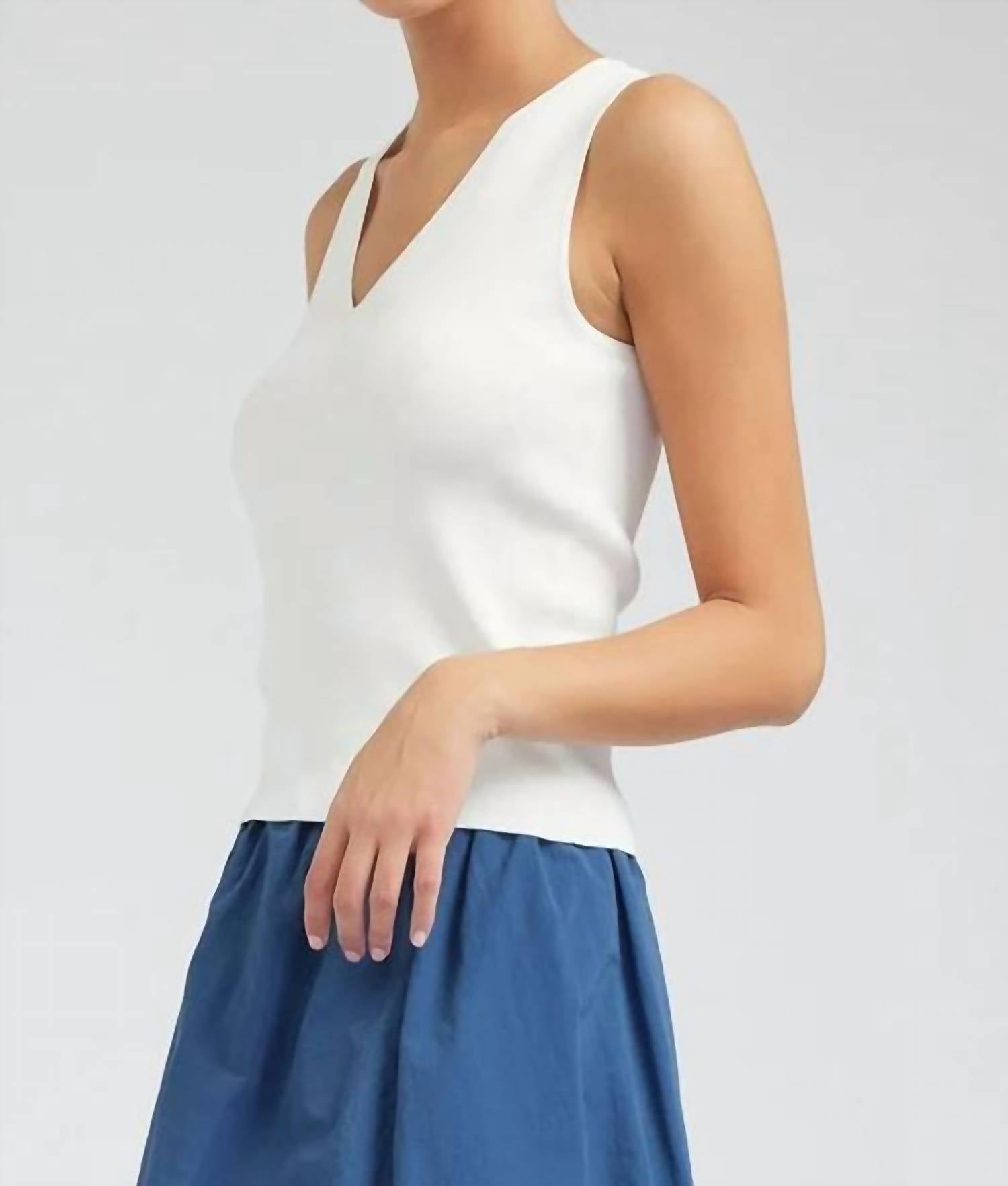 Current Air - Sleeveless V-Neck Sweater Top