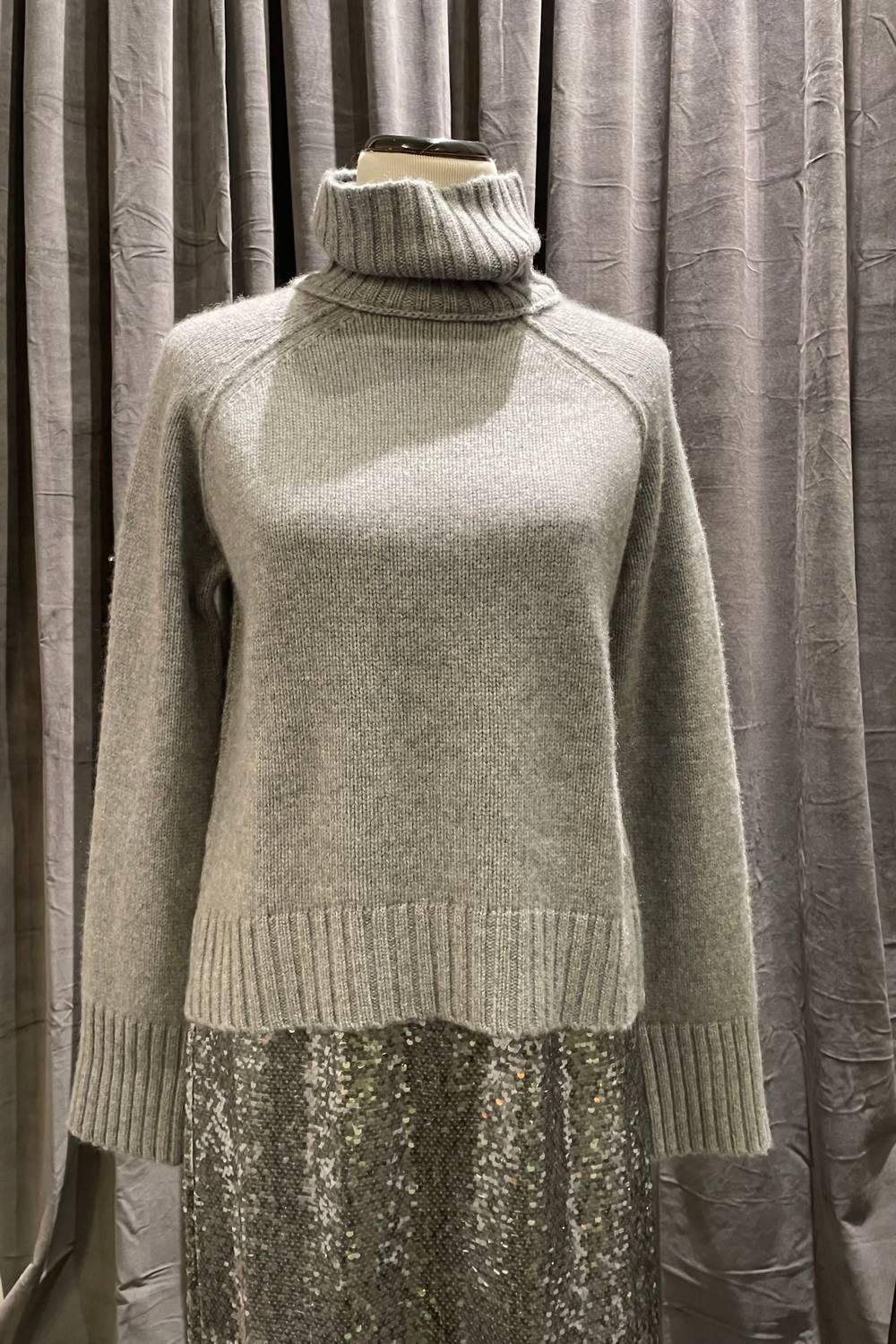 Brazeau Tricot - Women's Cashmere Chunky Turtleneck Sweater