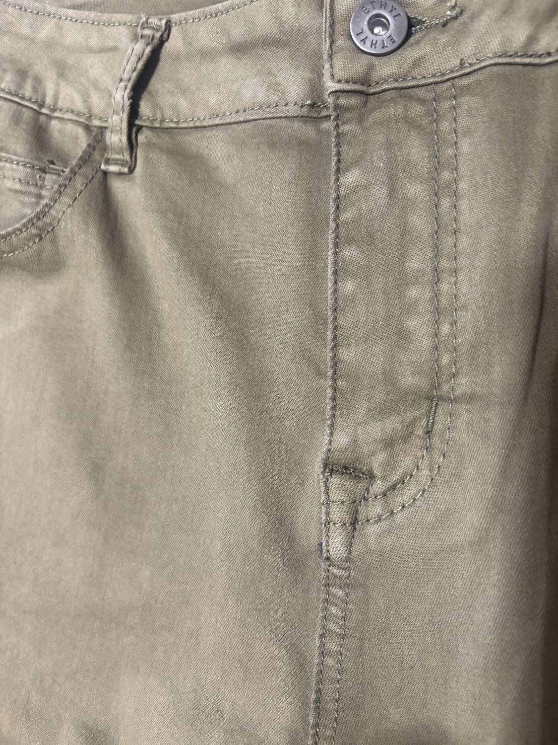 Ethyl - Straight leg Jean