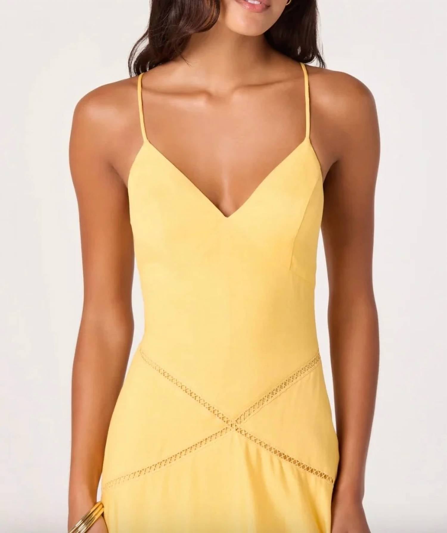 Astr - Lainey Midi Dress