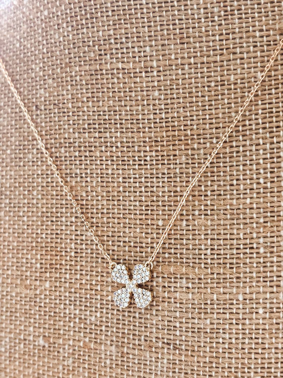 Southern Seoul - Women's Lucky Shamrock Necklace