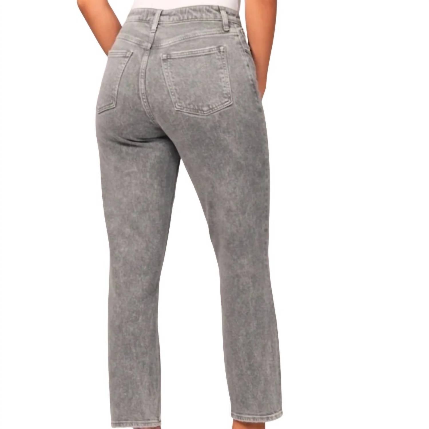 Abercrombie & Fitch - Curve Love High Rise Mom Jeans