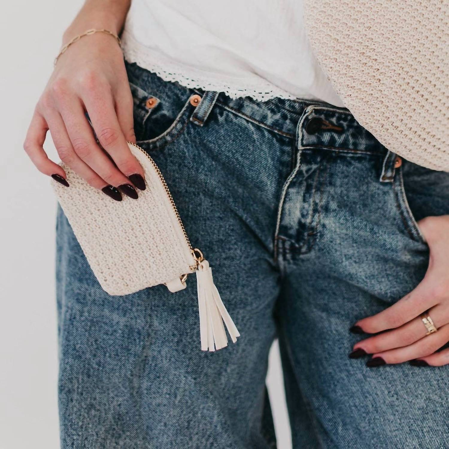 Pretty Simple - Women's River Raffia Clippable Card Holder