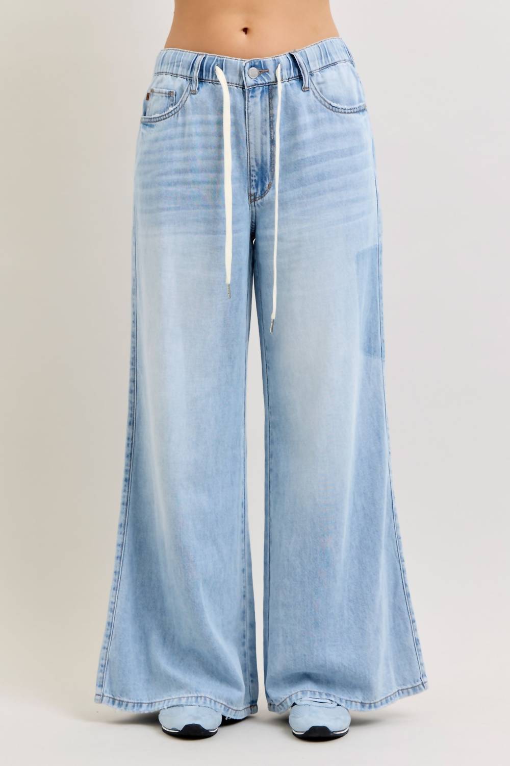 Judy Blue - Featherweight Palazzo Shadow Pocket Wide Leg Jeans