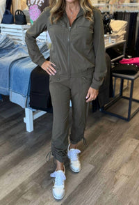 Wearables - Active Quinn Bomber Jacket