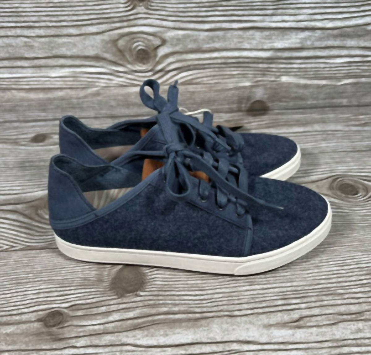 Olukai - Women's Pehuea Li Sneaker