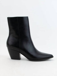 Ccocci - POINTED TOE ARISA ANKLE BOOTS