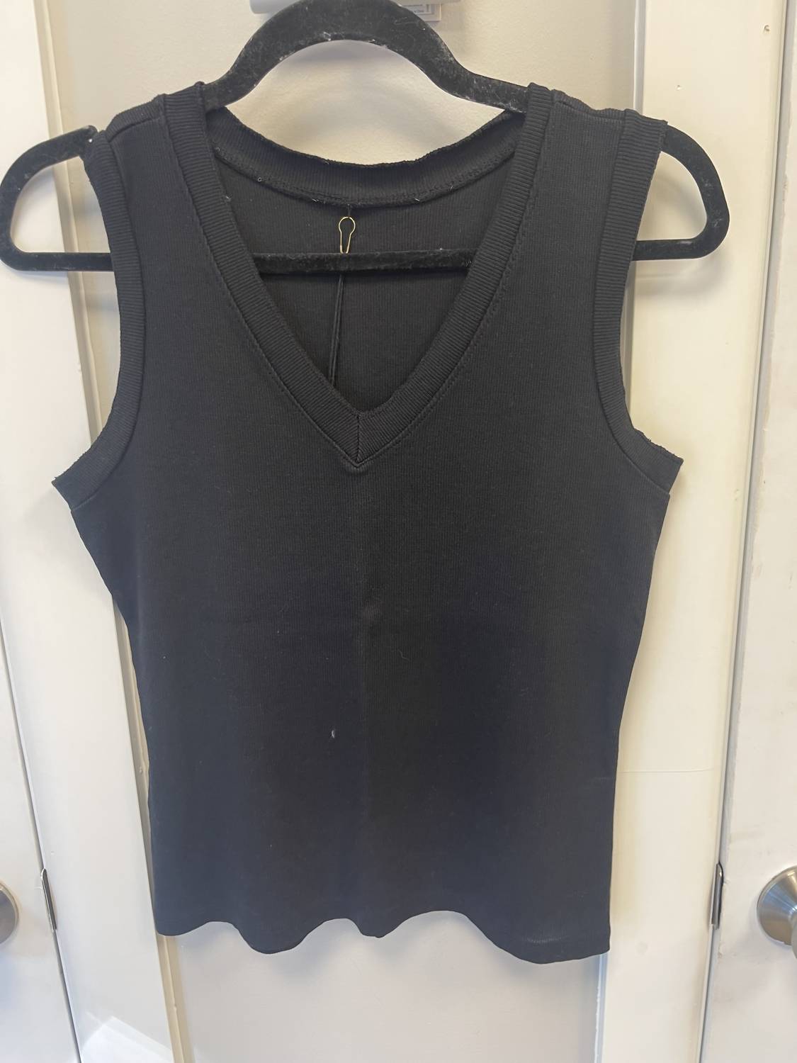 Femme Fatale - Women Ribbed V-neck Tank
