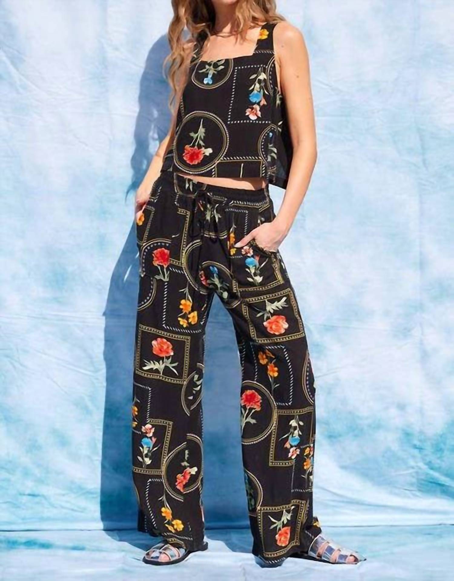 Illa Illa - Printed Open Back Top And Pants Set