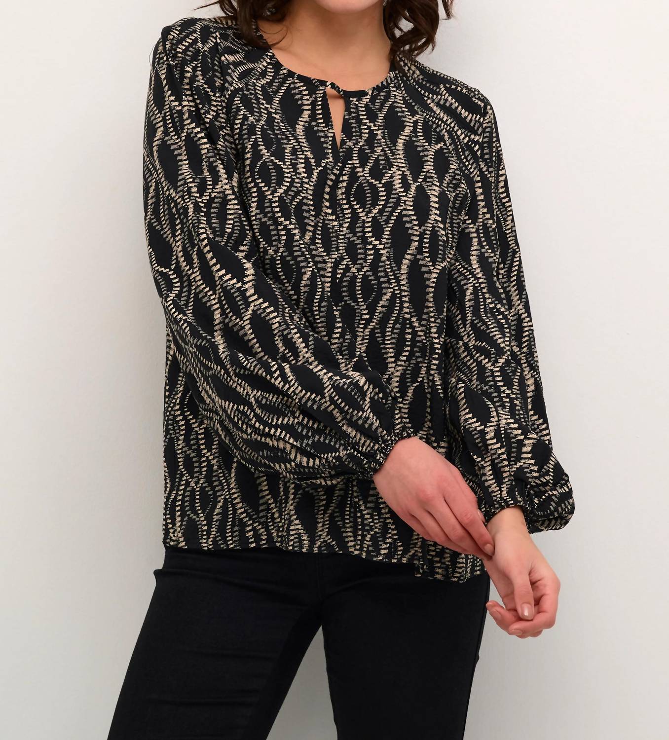 Kaffe - Kadunora Cutout Neck Casual Fit Blouse