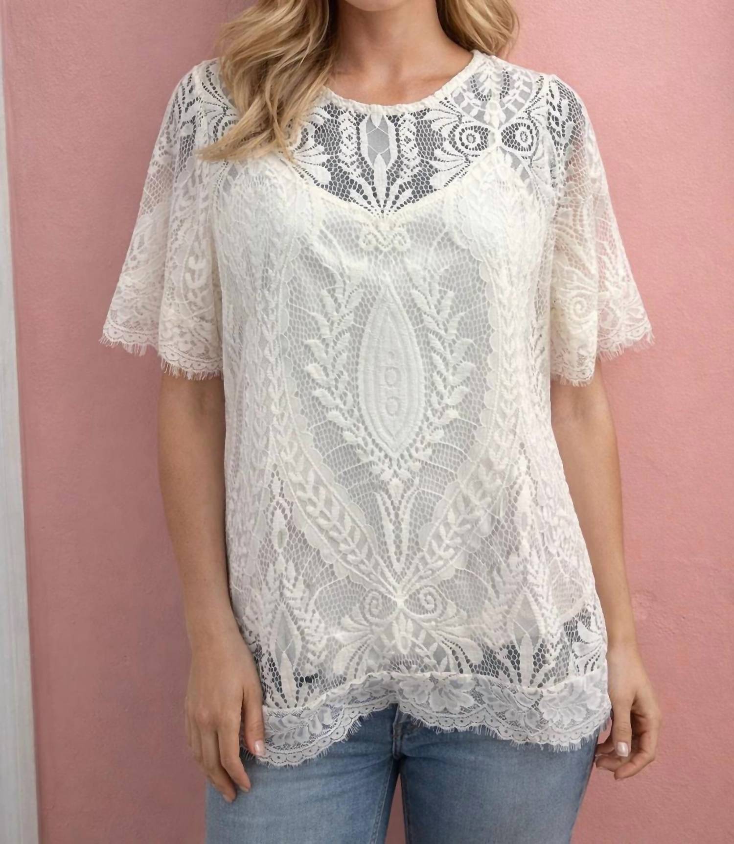Trendmates - Elegant Lace Overlay Top With Keyhole Back