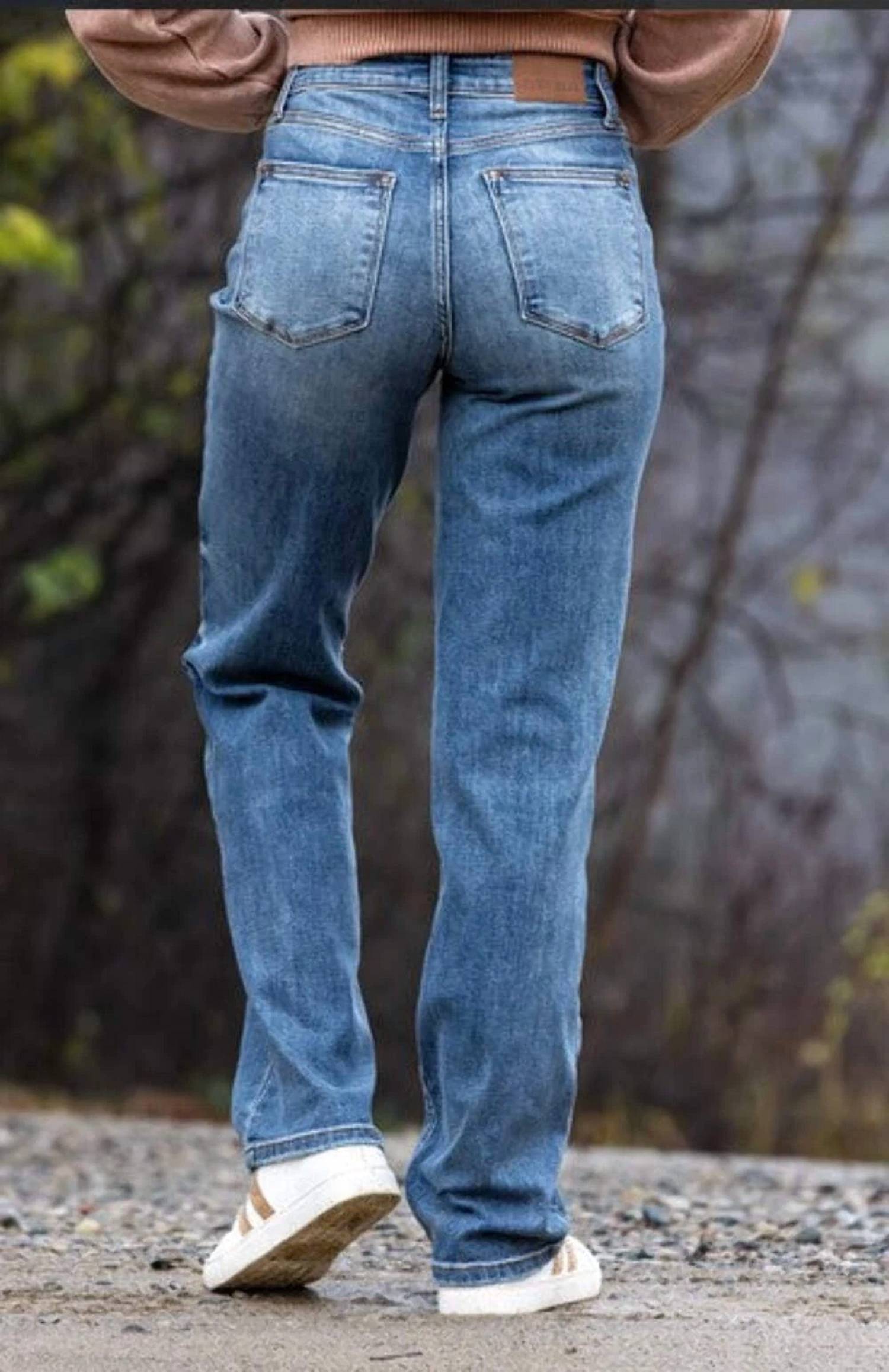 Judy Blue - High Waist Destroyed Dad Jeans