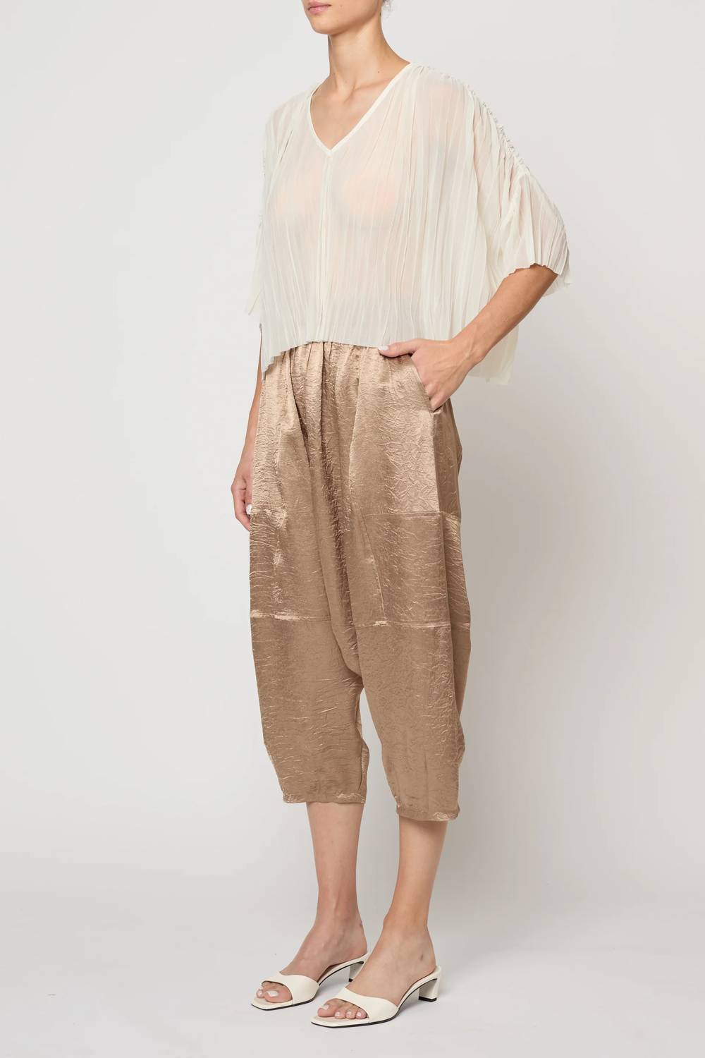 Atelier Delphine - Flared Random Pleats Tee