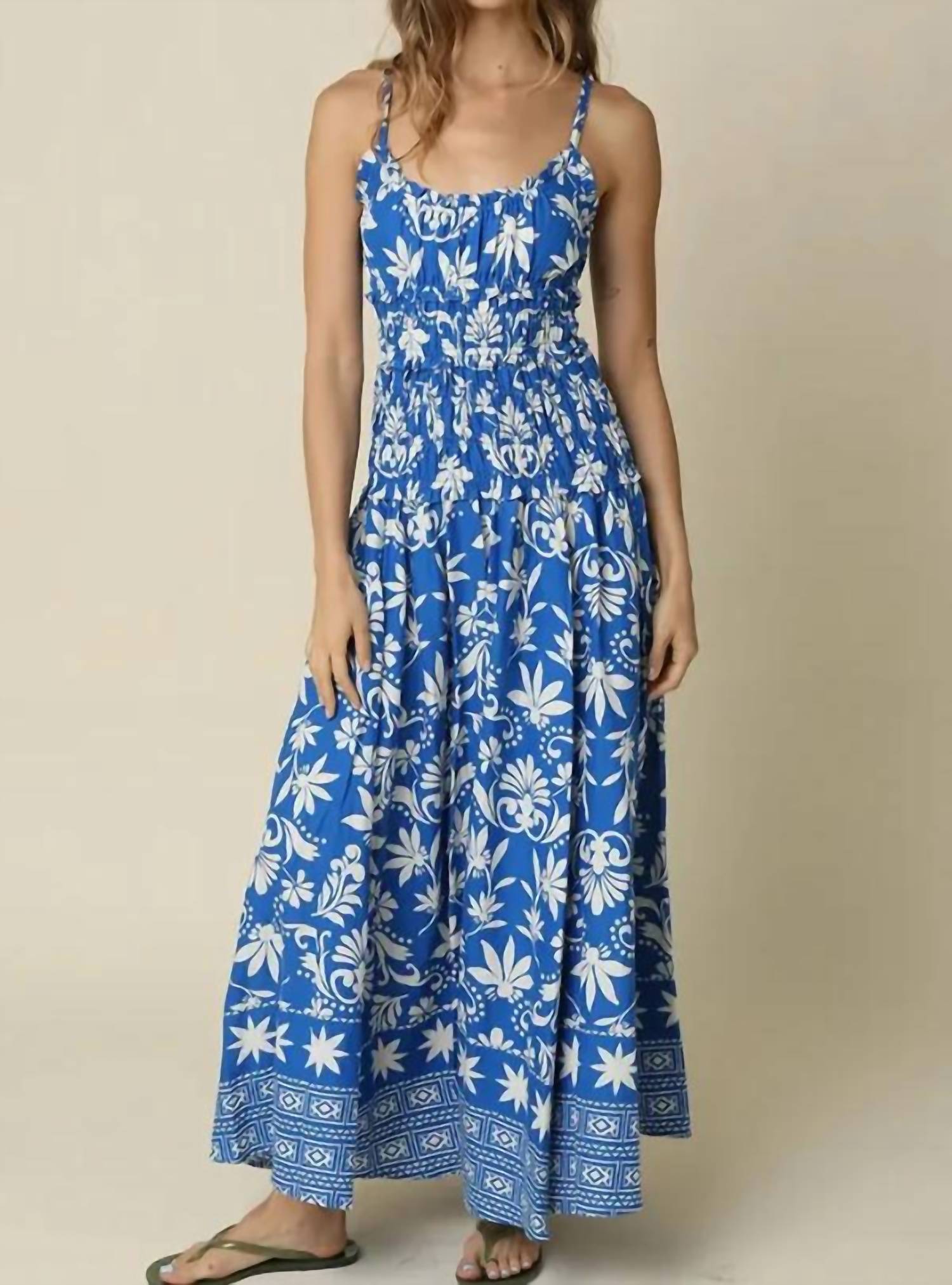 Mint Exclusives - Isabella Medallion Maxi Dress