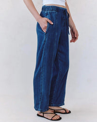 Bella Dahl Women's Seamed Soft Barrel With Elastic Back Pants in horizon blue - women's pants - detail view
