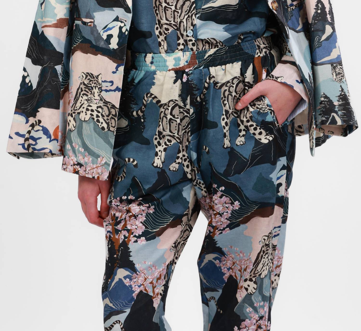 Las Sureñas Snow Leopard Blazer in blue - women's jacket - detail view