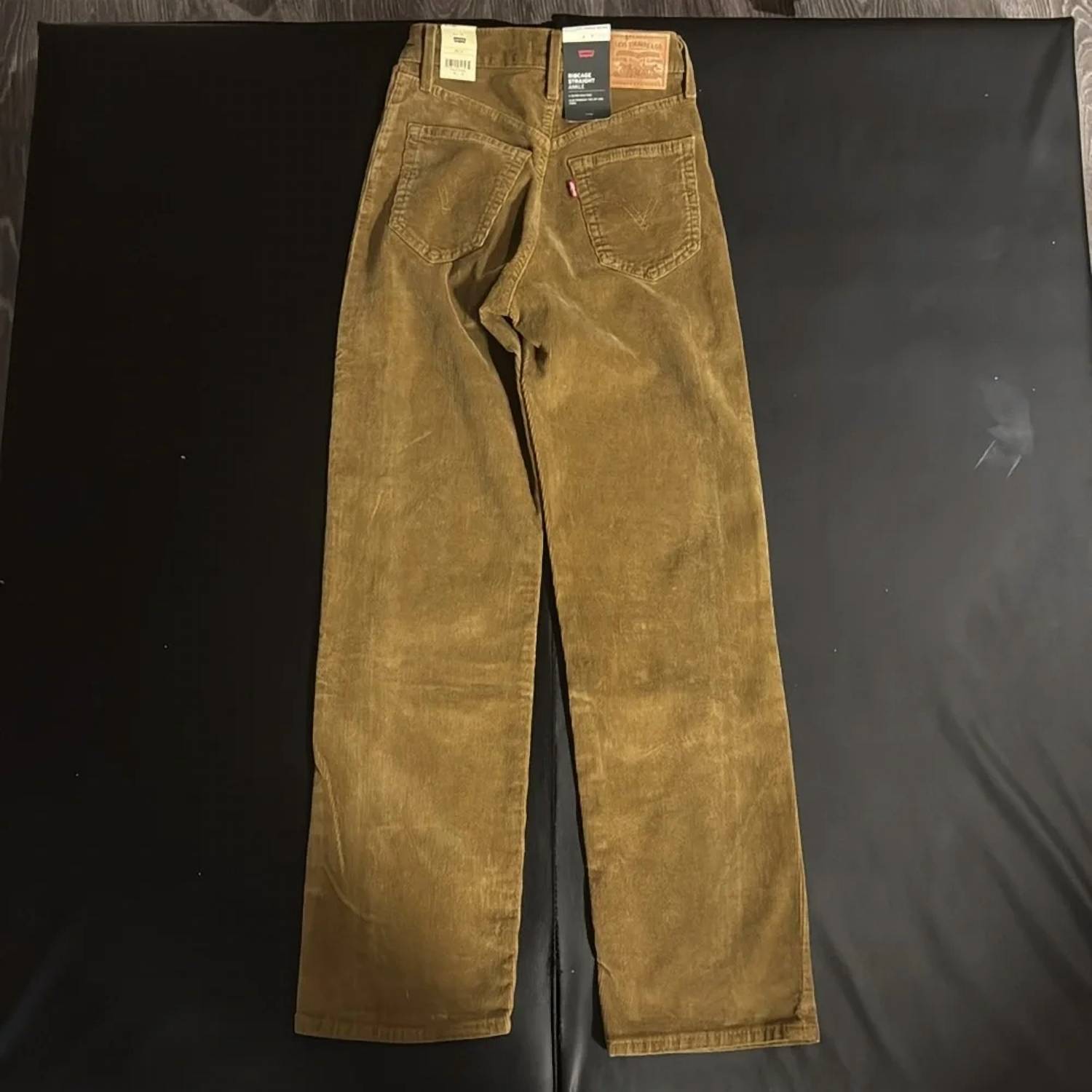 Levi'S - Premium Ribcage Straight Ankle Corduroy Jeans