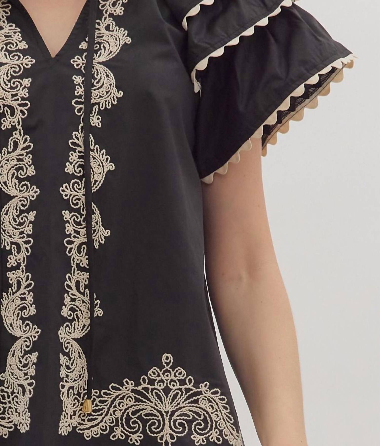 Entro - Scalloped Flutter Sleeve V Neck Top