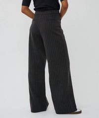Esqualo - Tessan Rhinestone Studs Stripe Trousers