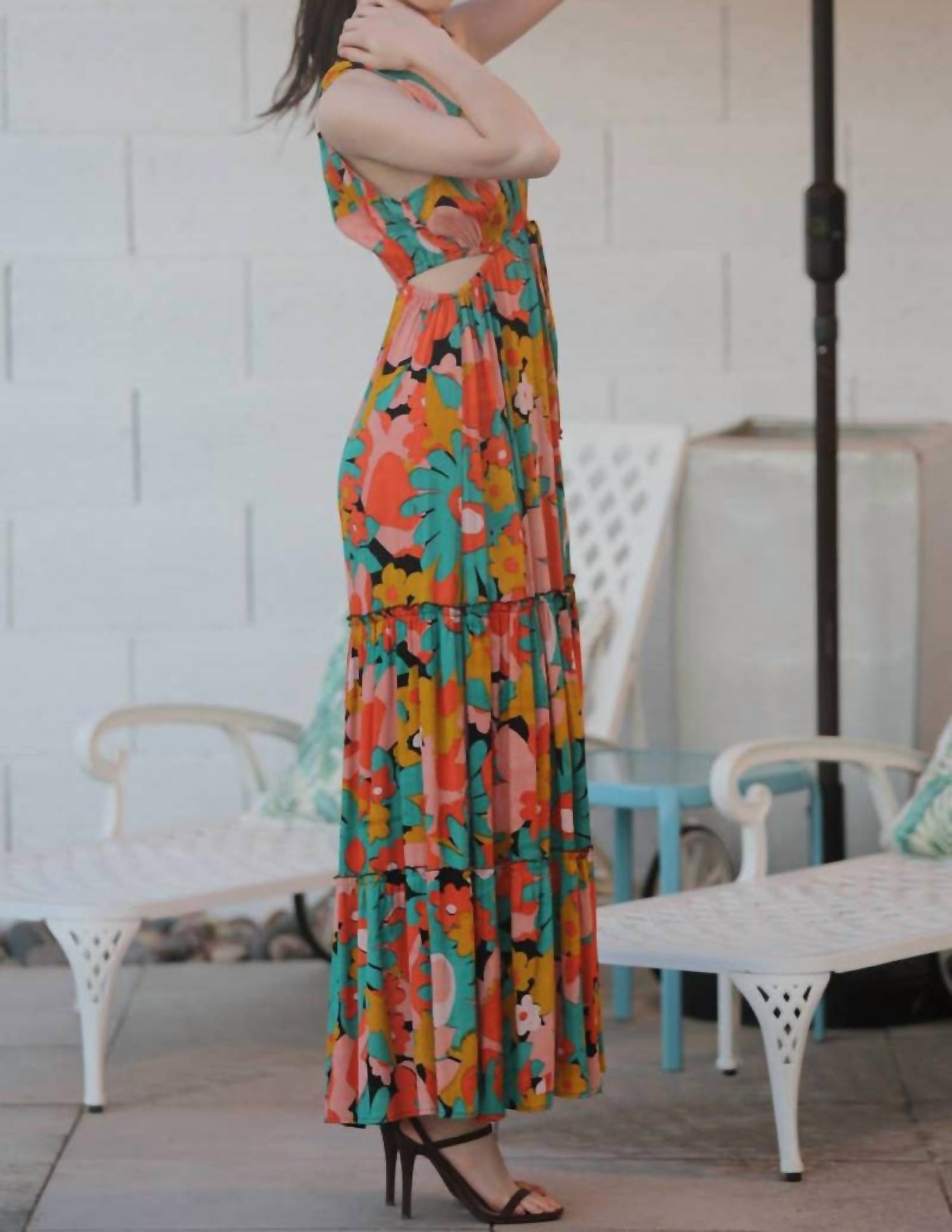 Angie - V-neck Maxi Dress