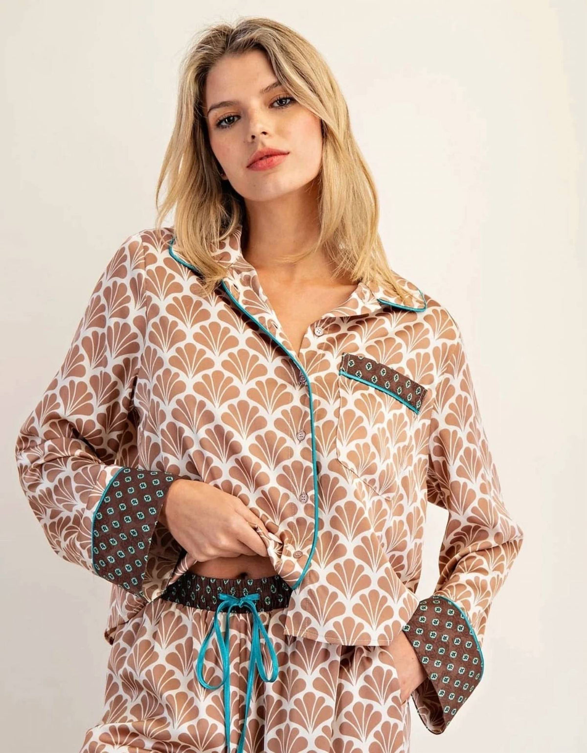 Ee:Some - Women's Retro Fan Print Matching Lounge Set