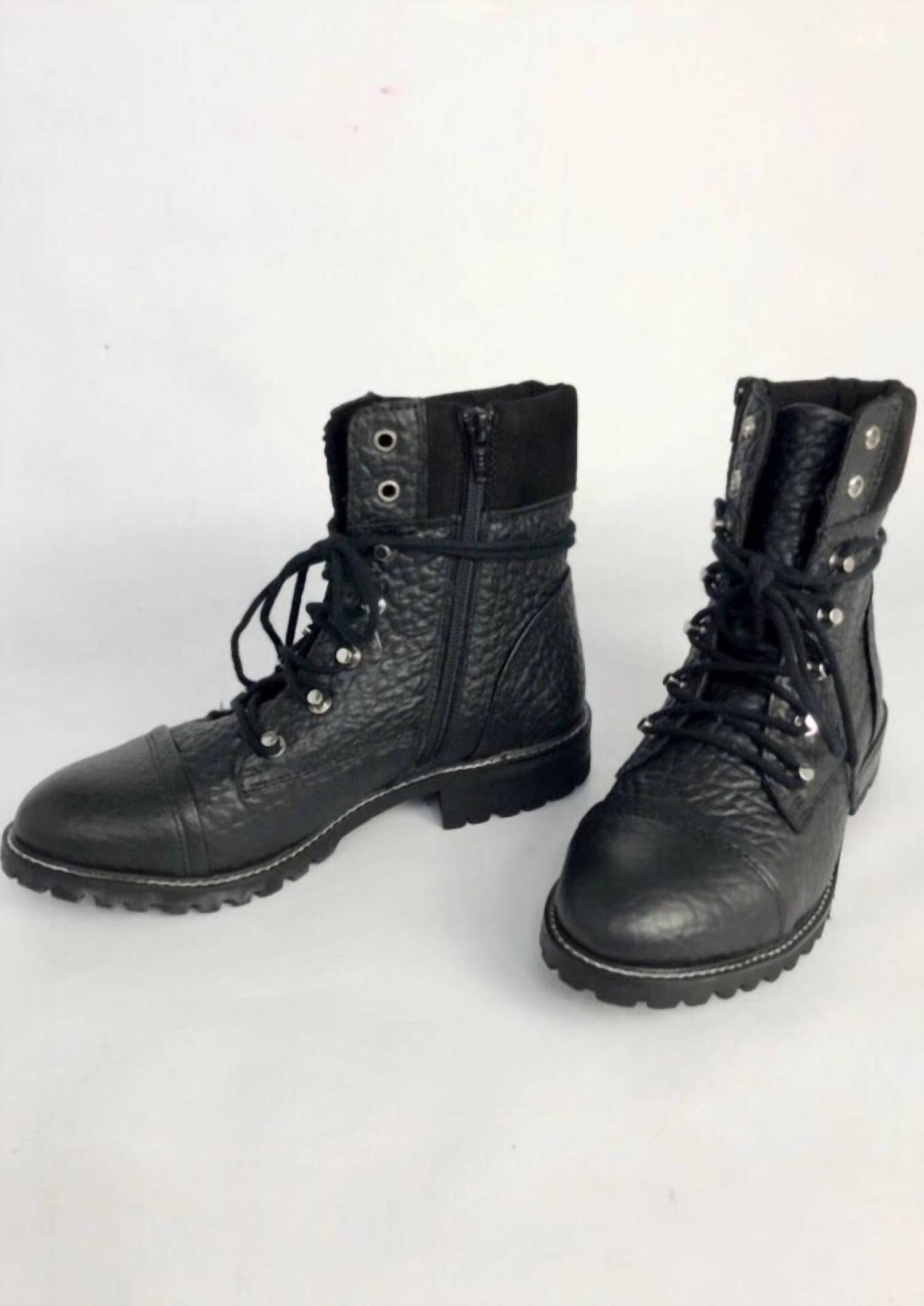 STEVE MADDEN Women's Zofie Leather Combat Boot in black - women's shoe