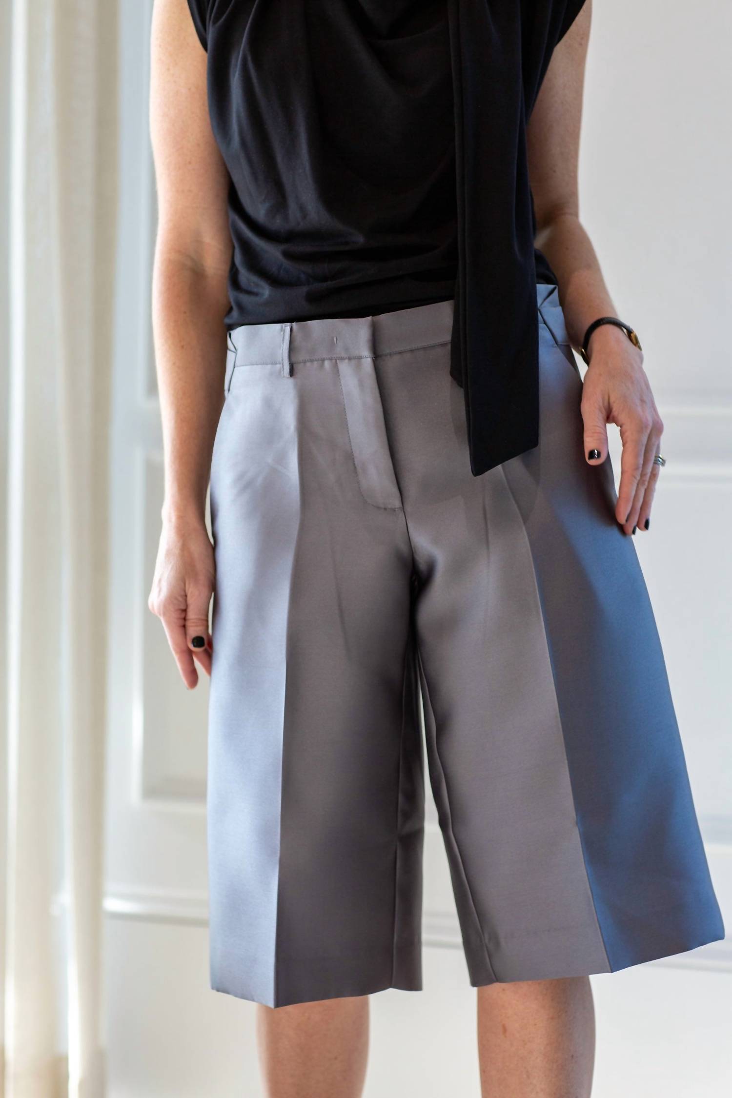 The Garment Ambra Mid Rise Shorts in smoke - women's shorts - detail view