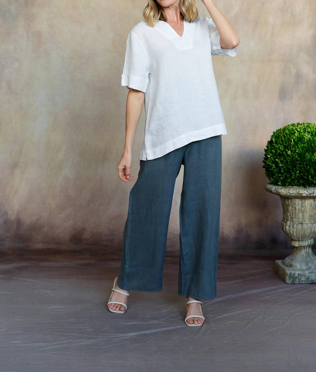 Cobblestone Living - Adele Collared Vneck Short Sleeve Top