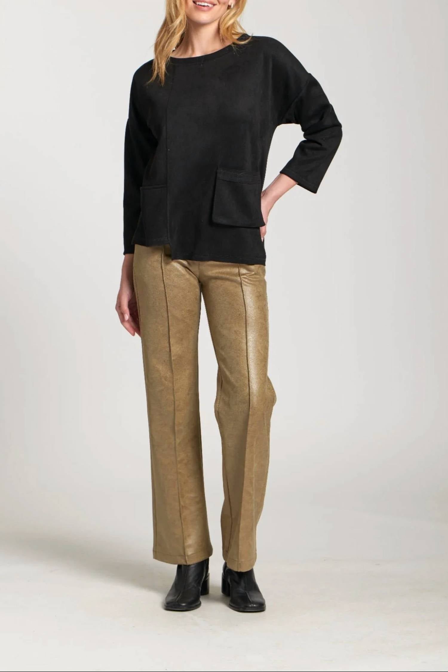 Apny - Vegan Leather Pull Over