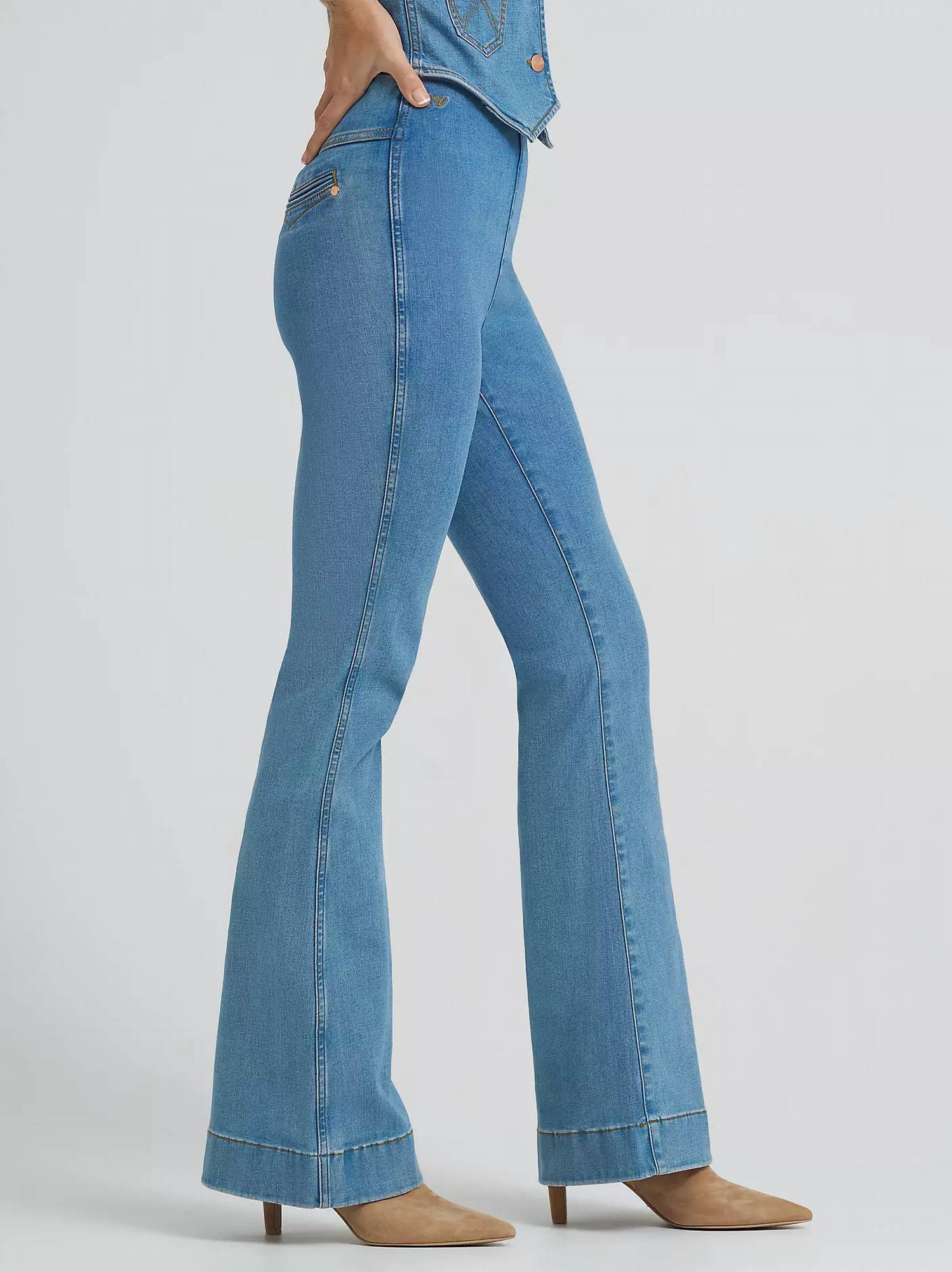 Wrangler - Pull On Flare Jeans
