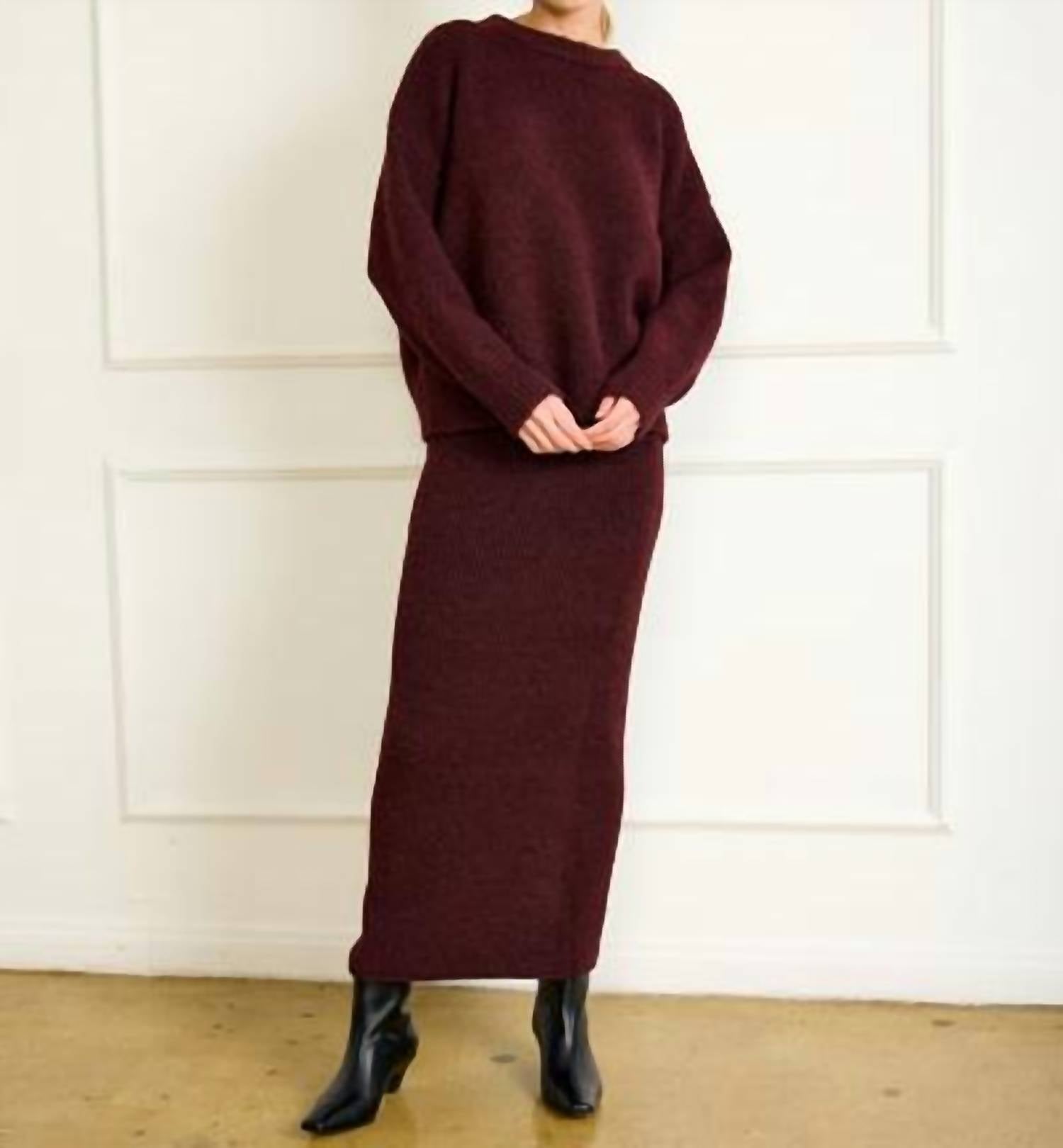 Line And Dot - Hart Sweaters Skirt