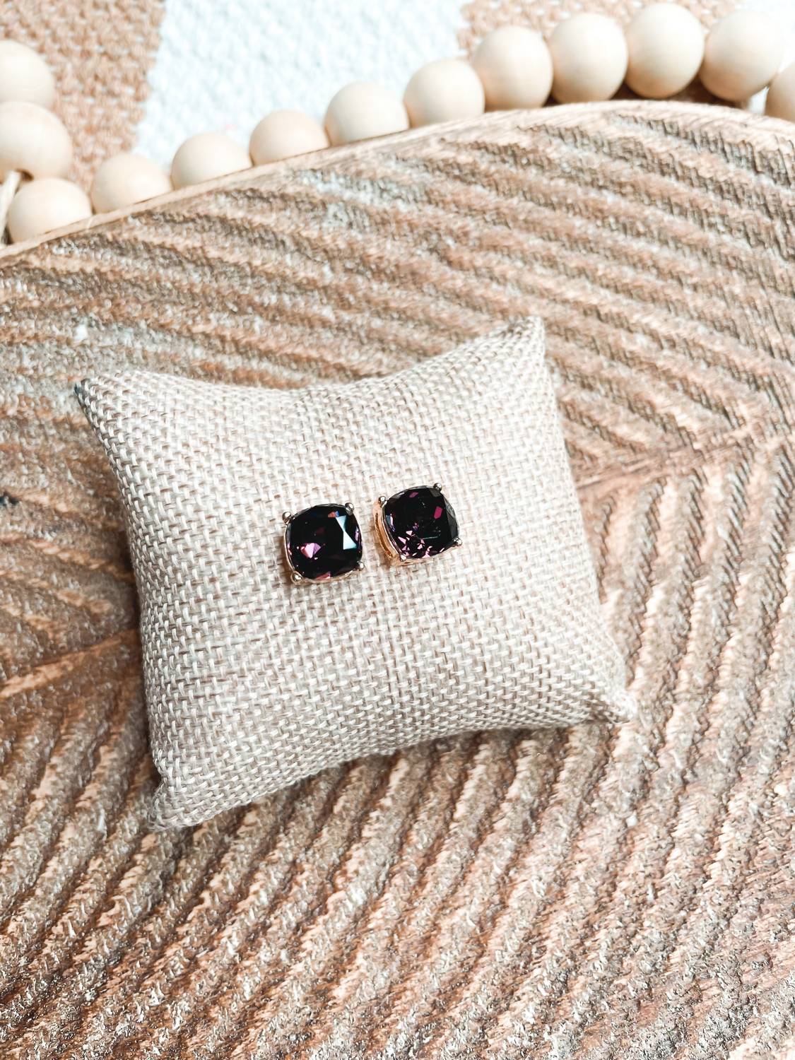 White Label - Women's Simple Studs Earrings