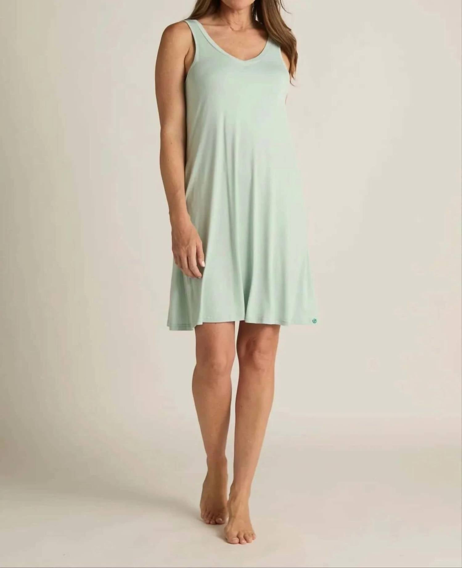 Faceplant Dreams - V-neck Nightshirt