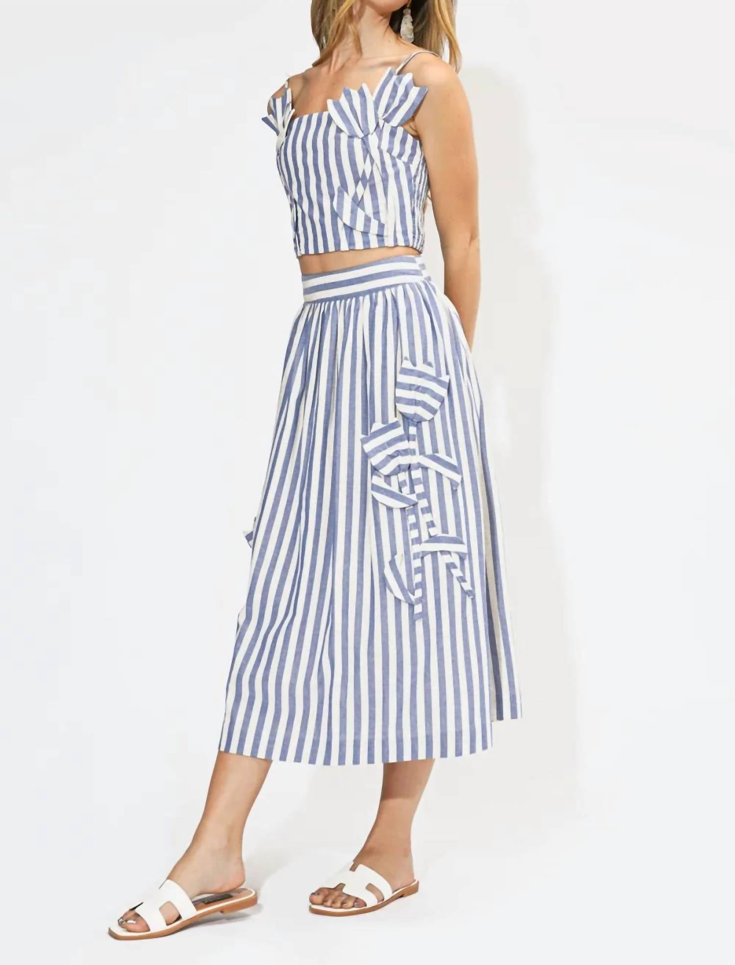 Adelyn Rae - Everly Striped 3d Floral Detail Midi Skirt