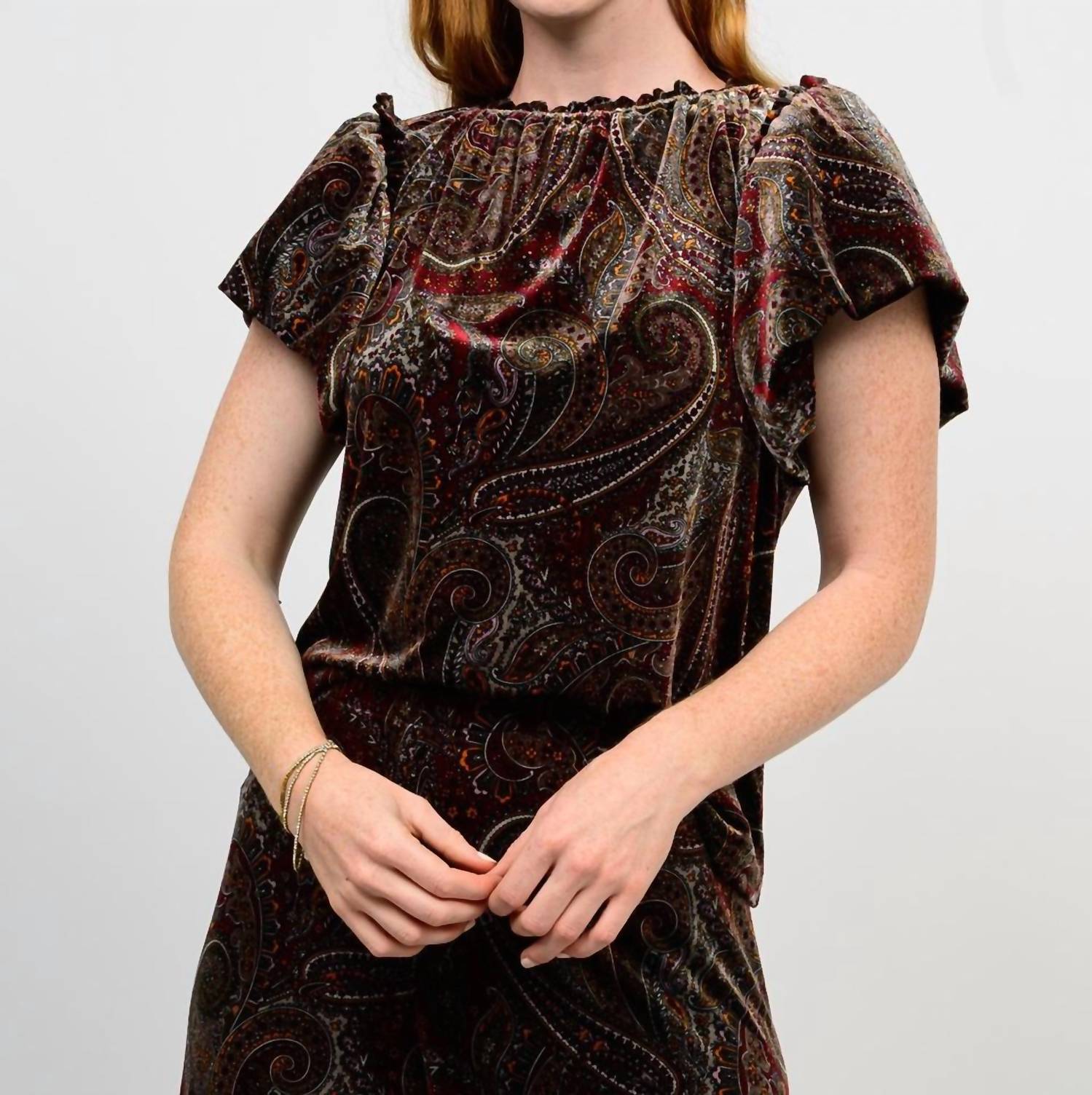 Ivy Jane - Women's Paisley Flounce Top
