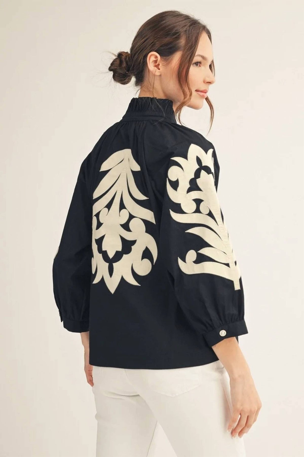 Jodifl - Baroque Applique Detail Top