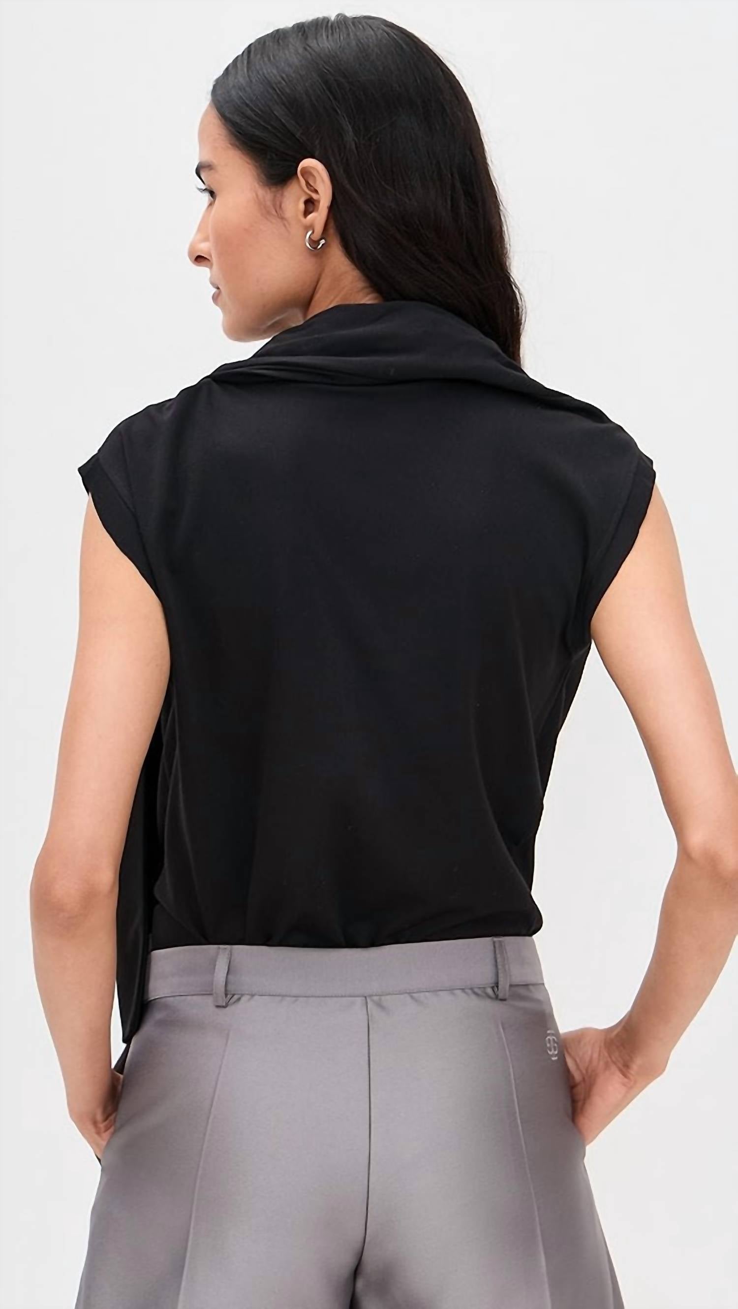 The Garment - Scarf Tee