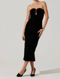 Astr - Arista Sweetheart Velvet Midi Dress