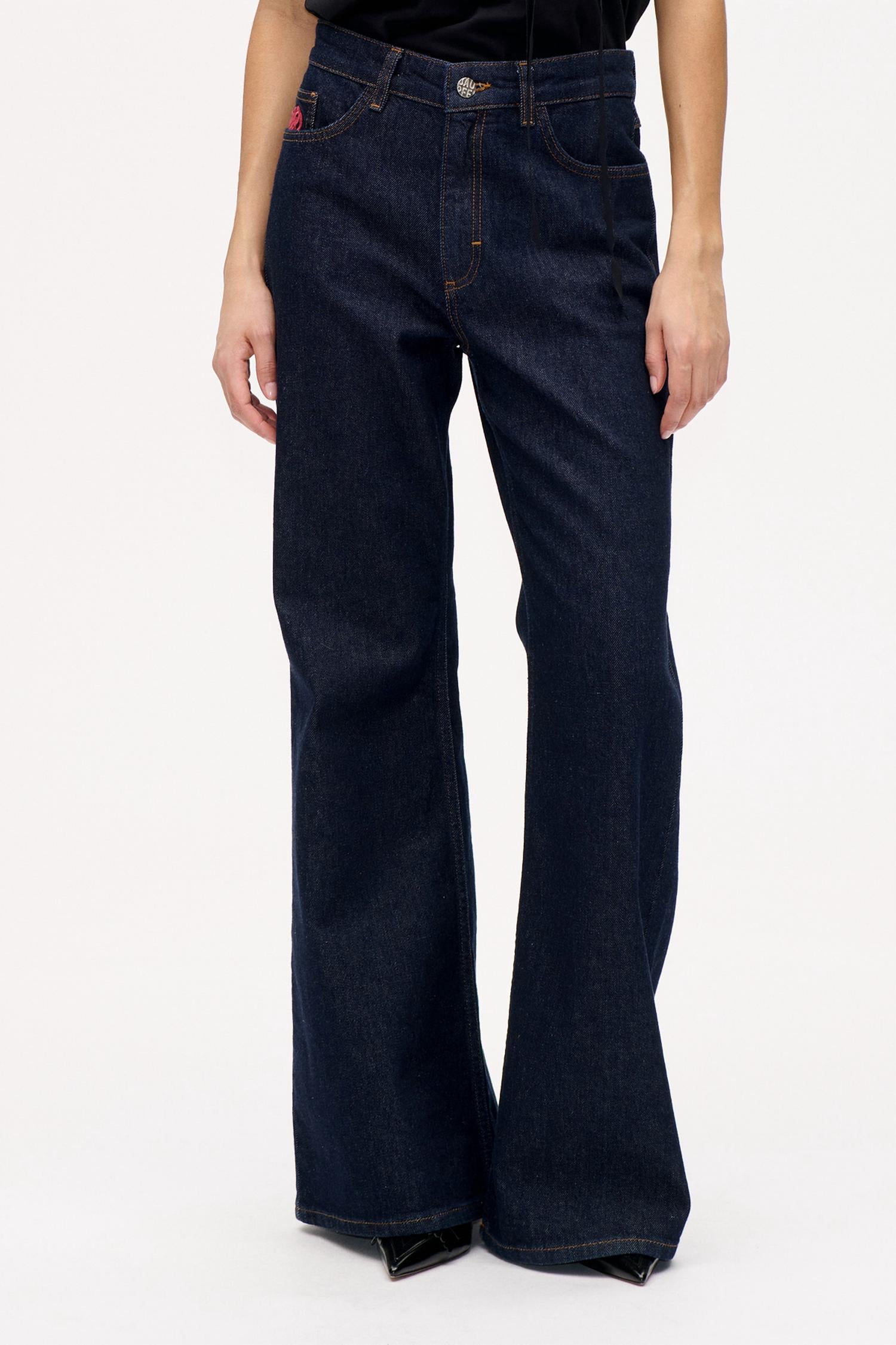 BAUM UND PFERDGARTEN Nilea Wide Flared Leg Jeans in indigo - women's jeans - alternate view