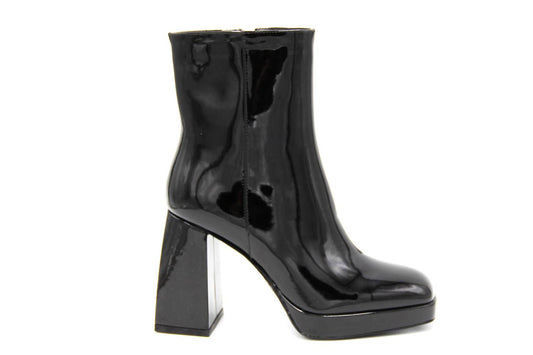 Exe - Women's Patent Leather Bootie