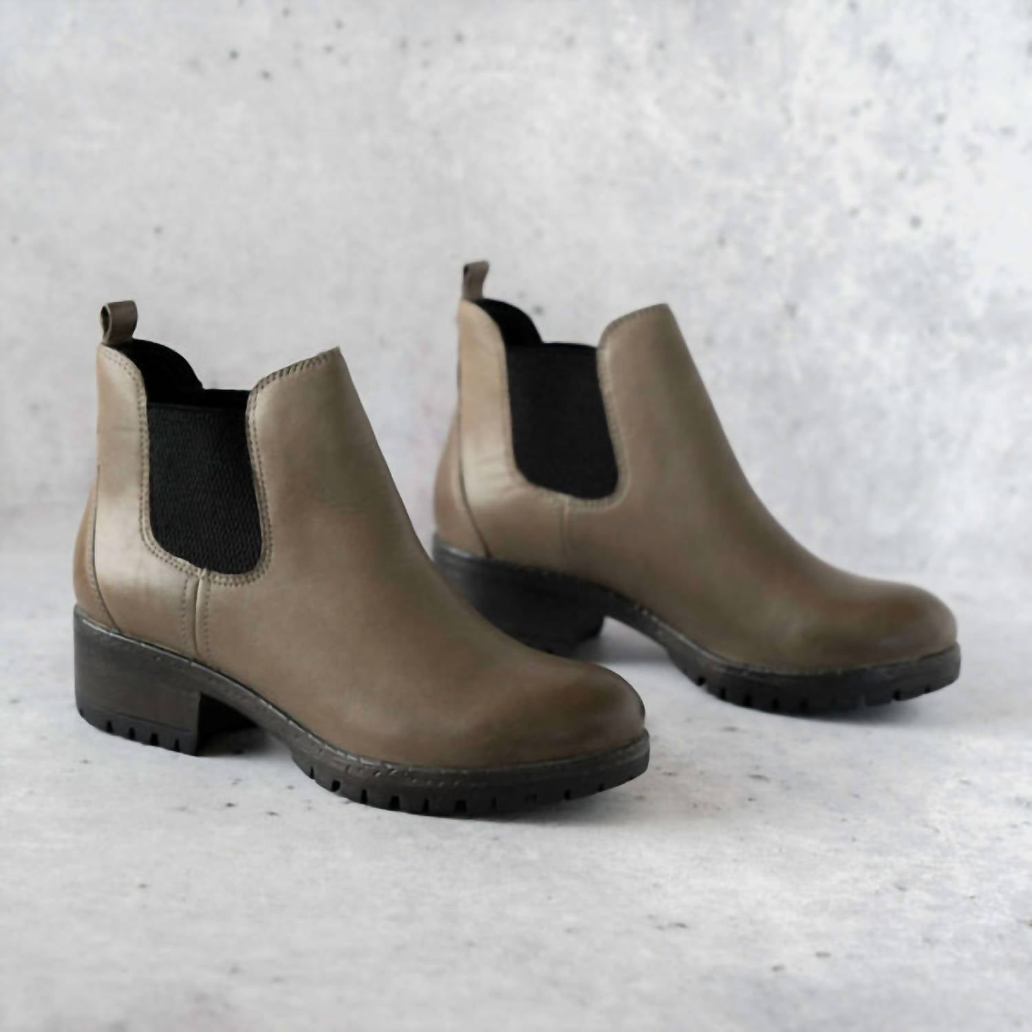 Salvia - Women's Cachet Boots