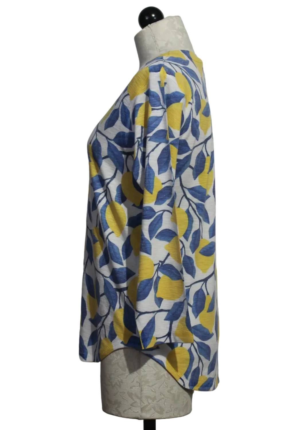 Nally & Millie - Women's Lemon Print Curved Hem Top