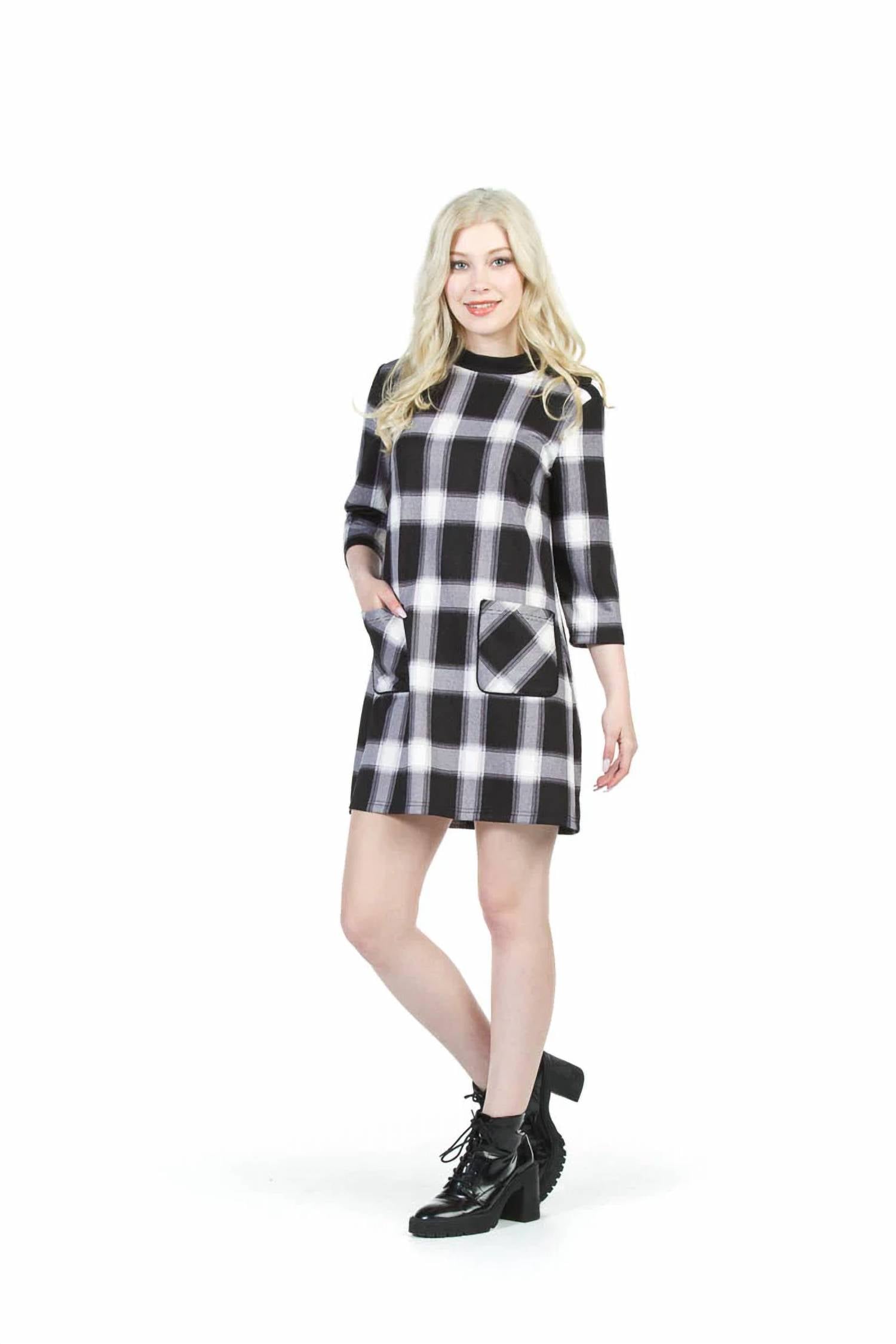 Papillon - Plaid Textured Button Detail Dress With Pockets