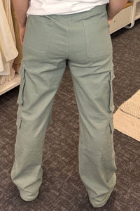Modo Borboleta Cargo Pockets Straight Leg Pants in light green - women's pants - alternate view