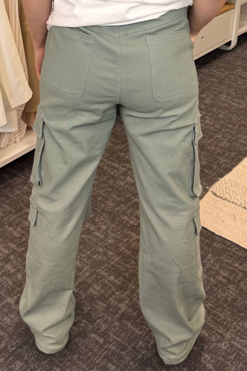 Modo Borboleta Cargo Pockets Straight Leg Pants in light green - women's pants - alternate view