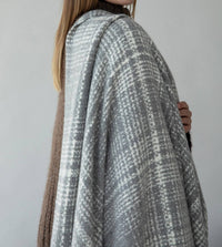 SSKEIN Rustic Plaid Throw in grey - item - detail view