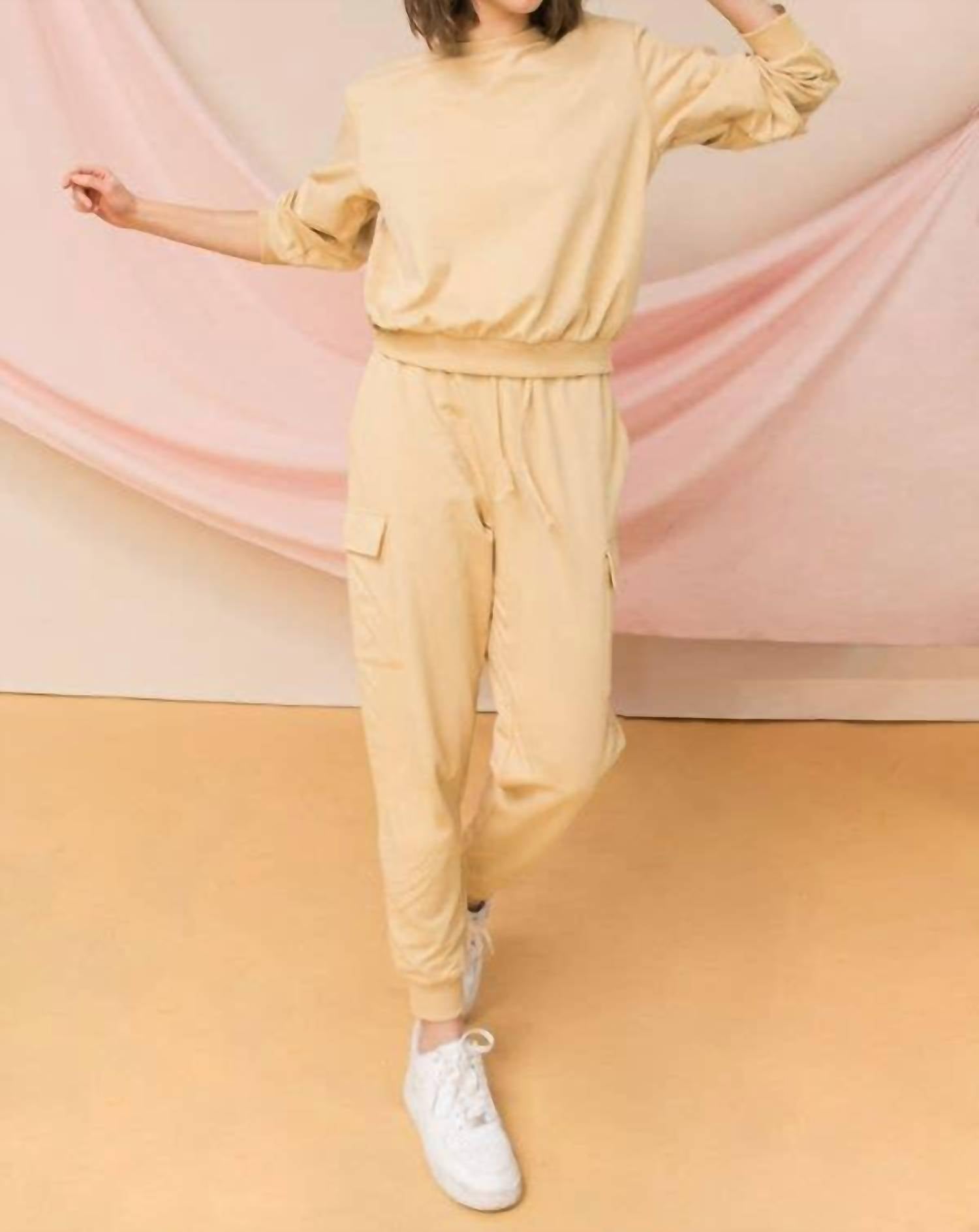 Flying Tomato - Sweatshirt Top