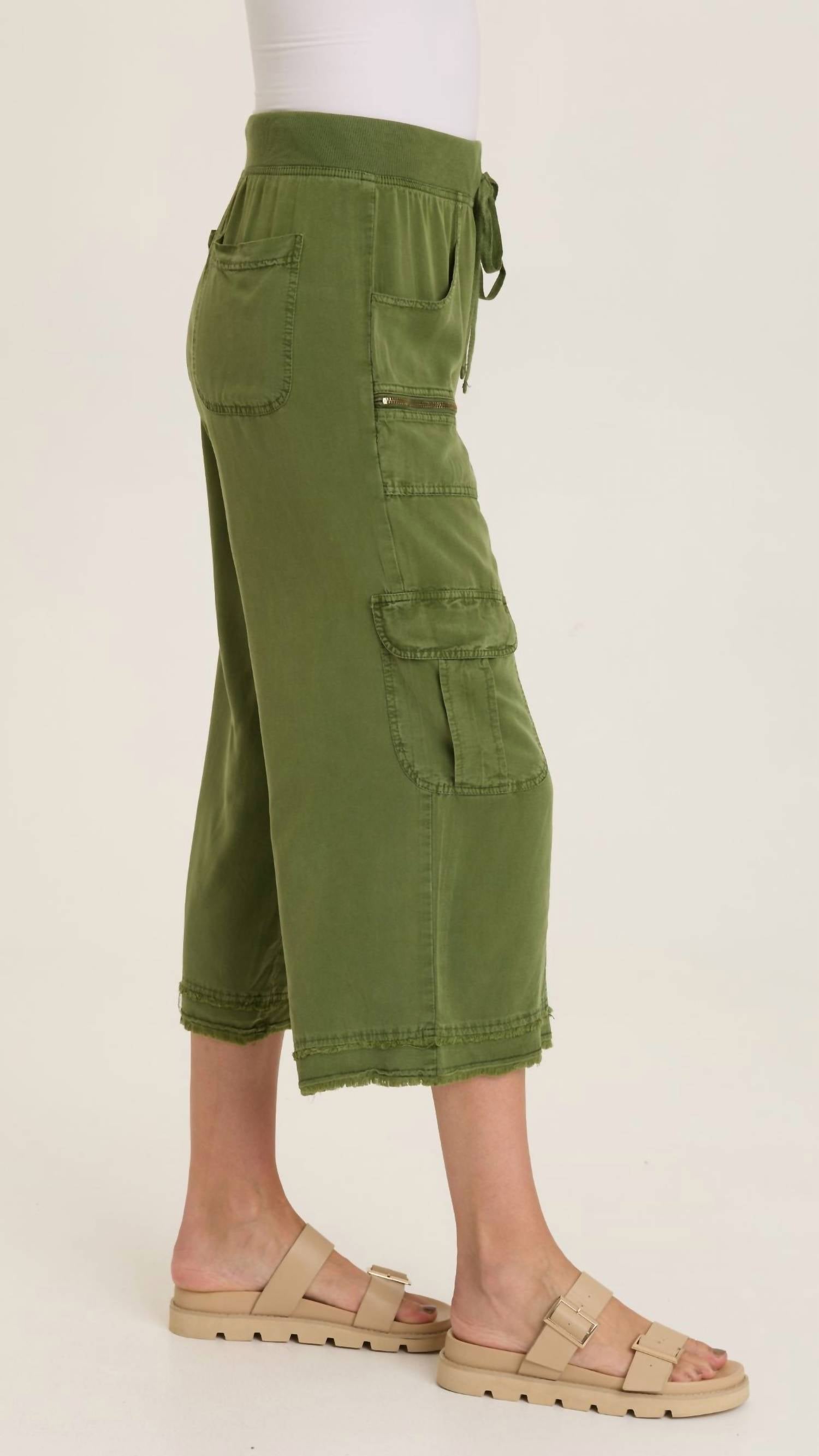 Wearables - Bavo Classic Cargo Gaucho Crop Pant